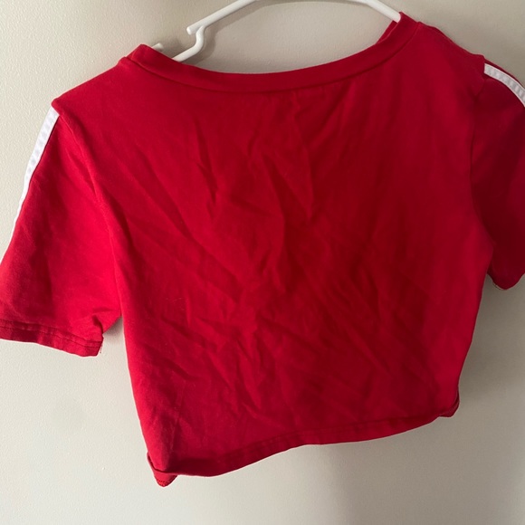 Red crop top - Picture 3 of 3